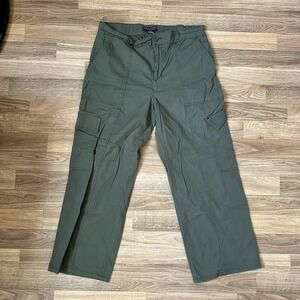 Social Standard by Sanctuary Womens Cargo Crop Pants Size L Green Gorpcore